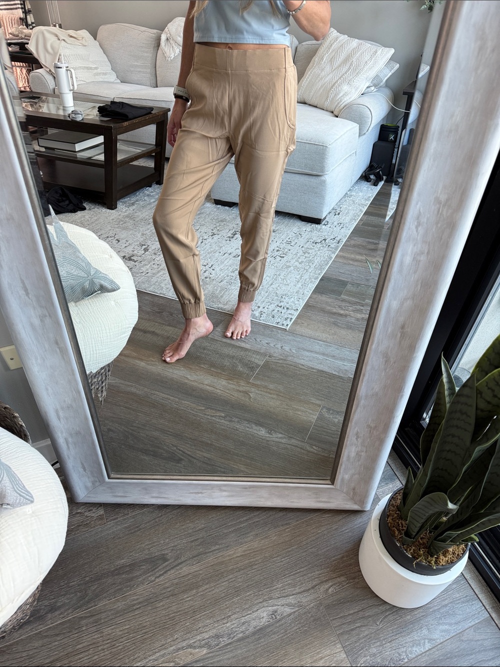 Theory tan dressy tapered Jogger Pants